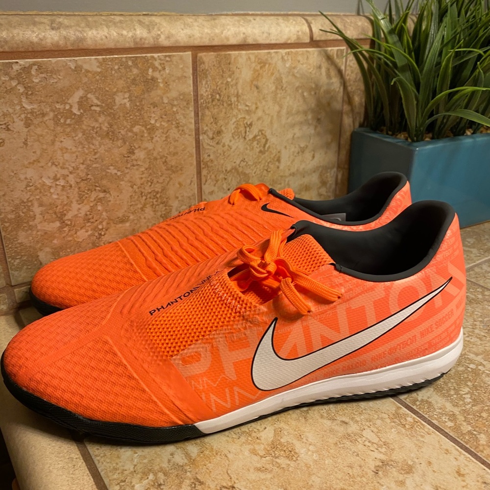 Nike Phantom VENOM ACADEMY TF Soccer Shoes size 10